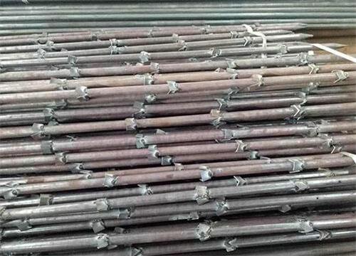 博望隧道钢花管